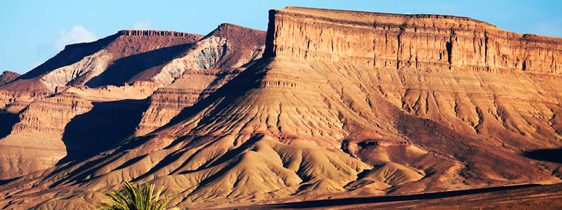 De röda Atlasbergen i Marocko.