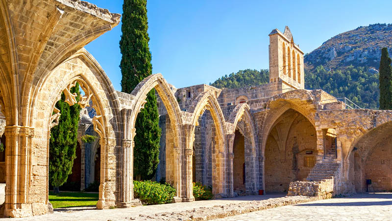 Ruinerna vid Bellapais på Cypern.