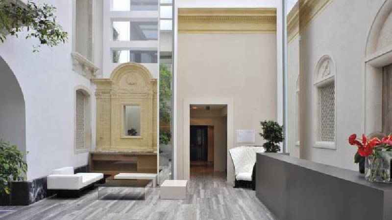 Romano House