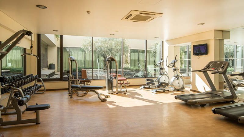 Gym p Fyrstjrnigt hotell i centrala Coimbra, Vila Gal Coimbra. P en rundresa i Portugal.