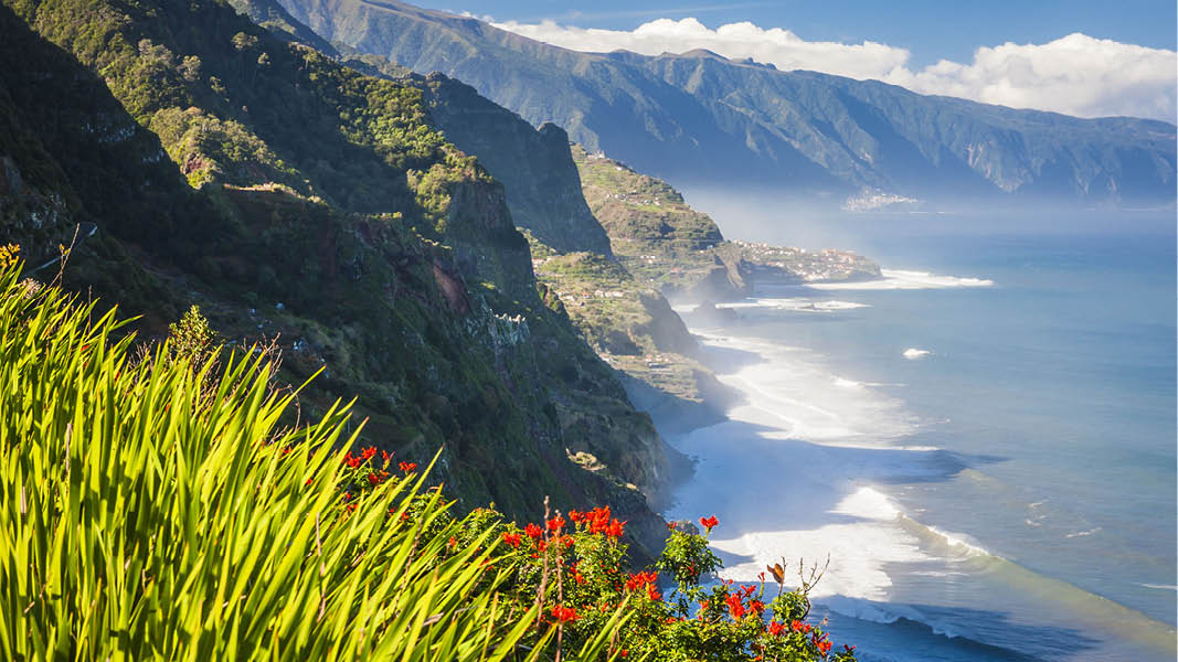 vandra i imponerande bergsscenerier och hav p n madeira