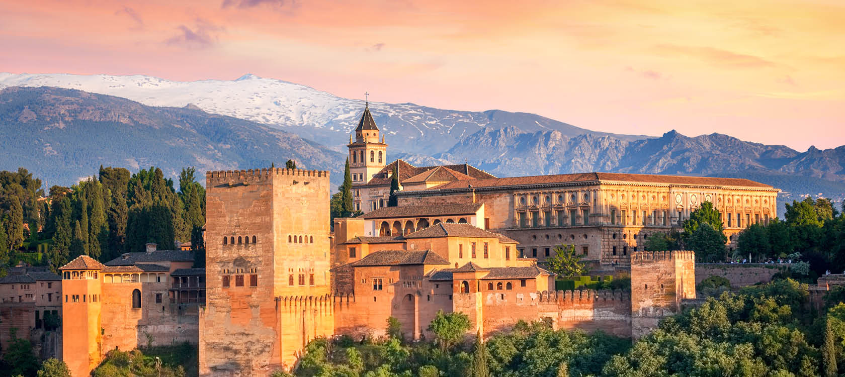 alhambra och granada med sevrdheter i spanien